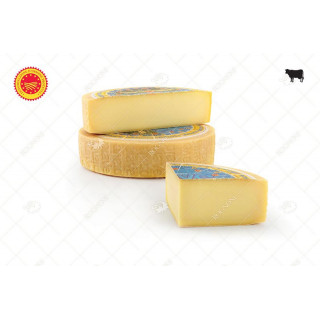 Piave DOP Mezzano 1/4 Forma