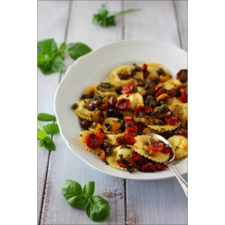 Ravioli di baccala, vellutata di san marzano olive e capperi 250gr