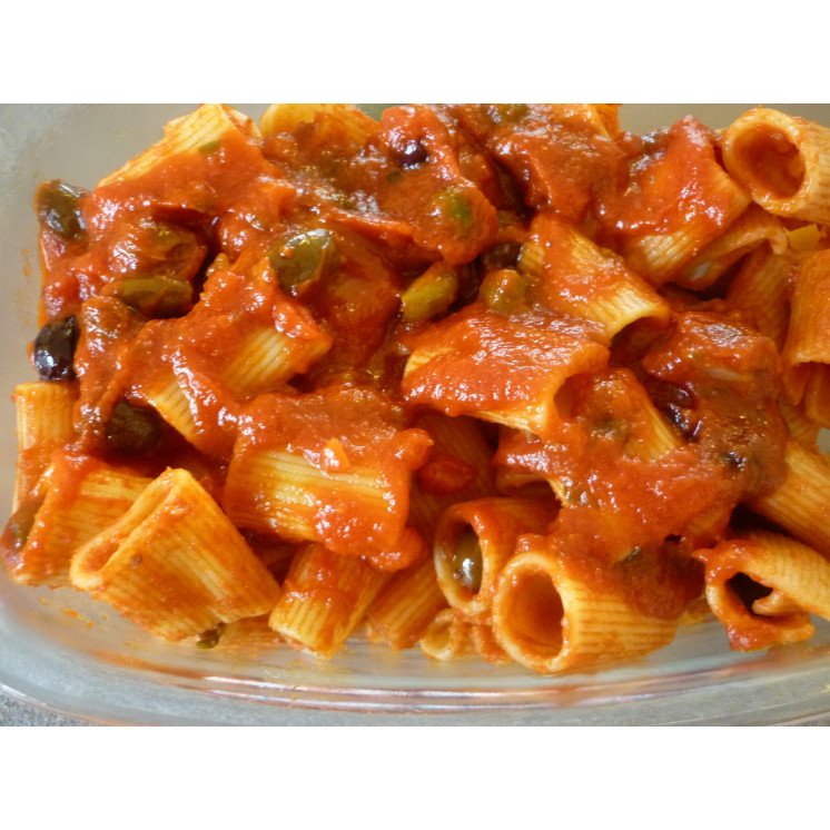 Pasta Pancetta Pomodoro Olive GR 300